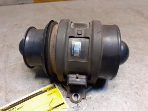 Gebruikte Luchtmassameter Suzuki Vitara Cabrio (ET/TA) 1.6i Prijs € 199,00 Margeregeling aangeboden door Yellow Parts