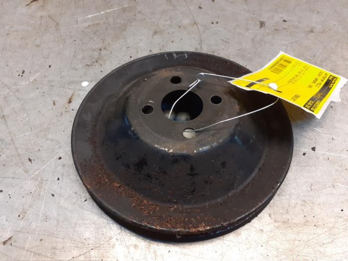 Gebruikte Waterpomp poelie Suzuki Samurai 1.3 4x4 Prijs € 19,00 Margeregeling aangeboden door Yellow Parts