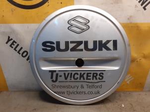 Gebruikte Wielcover Suzuki Grand Vitara I (FT/GT/HT) 2.0 16V Prijs € 30,00 Margeregeling aangeboden door Yellow Parts