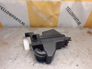 Gebruikte Luchtfilterhuis Suzuki Swift (ZA/ZC/ZD1/2/3/9) 1.3 DDis 16V Prijs € 45,00 Margeregeling aangeboden door Yellow Parts