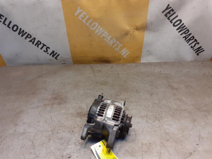 Gebruikte Dynamo Suzuki Swift (SF310/413) 1.3i 5-Drs. Prijs € 29,99 Margeregeling aangeboden door Yellow Parts