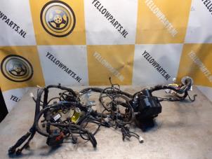 Gebruikte Kabelboom motorruimte Suzuki Grand Vitara II (JT) 2.0 16V Prijs € 79,00 Margeregeling aangeboden door Yellow Parts