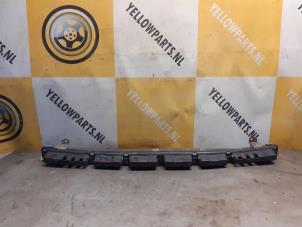 Gebruikte Bumperbalk voor Suzuki Swift (ZA/ZC/ZD1/2/3/9) 1.3 VVT 16V Prijs € 27,50 Margeregeling aangeboden door Yellow Parts