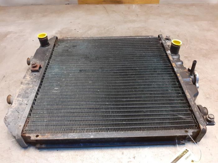 Gebruikte Radiateur Suzuki Alto (SH410) 1.0 GA,GL Prijs € 34,99 Margeregeling aangeboden door Yellow Parts