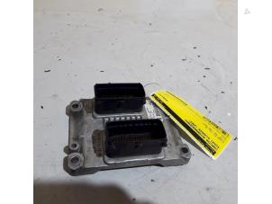 Computer Inspuit van een Opel Agila (A) 1.2 16V 2004