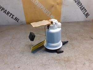 Gebruikte Benzinepomp Suzuki Alto (RF410) 1.1 16V Prijs € 29,99 Margeregeling aangeboden door Yellow Parts