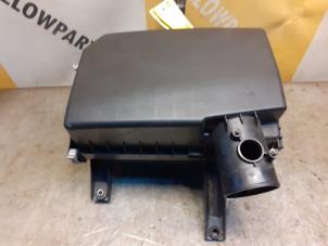 Gebruikte Luchtfilterhuis Suzuki Kizashi (FRE/FRF) 2.4 16V 4x4 Prijs € 49,00 Margeregeling aangeboden door Yellow Parts