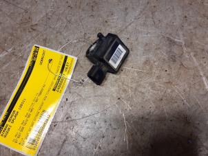 Gebruikte Sensor Airbag Suzuki Splash 1.0 12V Prijs € 14,99 Margeregeling aangeboden door Yellow Parts