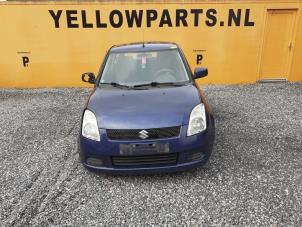Gebruikte Motorkap Suzuki Swift (ZA/ZC/ZD1/2/3/9) 1.3 VVT 16V Prijs € 149,99 Margeregeling aangeboden door Yellow Parts