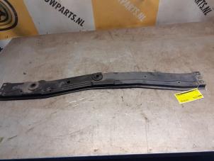 Gebruikte Radiateurbalk Suzuki Alto 1.0 12V Prijs € 29,99 Margeregeling aangeboden door Yellow Parts