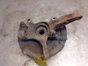 Gebruikte Fusee houder rechts-voor Suzuki Alto 1.0 12V Prijs € 44,95 Margeregeling aangeboden door Yellow Parts