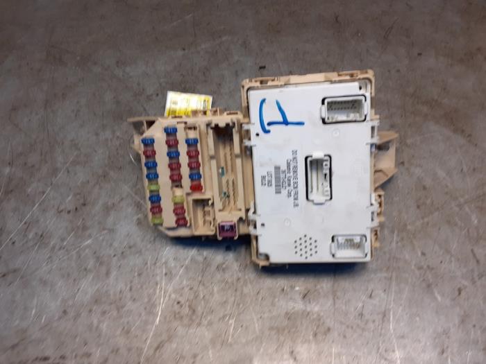 Gebruikte Bodycontrol Module Suzuki Swift (ZA/ZC/ZD1/2/3/9) 1.3 VVT 16V Prijs € 69,00 Margeregeling aangeboden door Yellow Parts