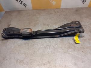 Gebruikte Motorbalk Suzuki SX4 (EY/GY) 1.5 16V Base,Comfort Prijs € 34,99 Margeregeling aangeboden door Yellow Parts