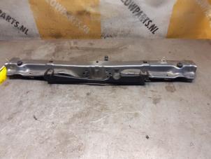 Gebruikte Dwarsbalk frontdeel Suzuki SX4 S-Cross (JY) 1.6 16V AllGrip Prijs € 69,99 Margeregeling aangeboden door Yellow Parts