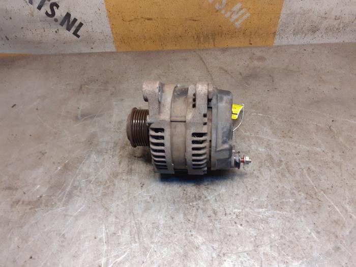 Gebruikte Dynamo Suzuki Kizashi (FRE/FRF) 2.4 16V 4x4 Prijs € 49,99 Margeregeling aangeboden door Yellow Parts
