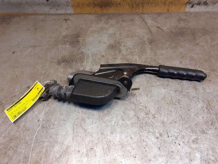 Gebruikte Handrem Mechaniek Suzuki Jimny Softtop 1.3i 16V 4x4 Prijs € 29,99 Margeregeling aangeboden door Yellow Parts