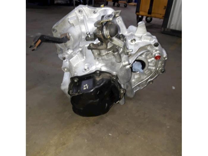 Versnellingsbak van een Suzuki Splash 1.2 16V 2009