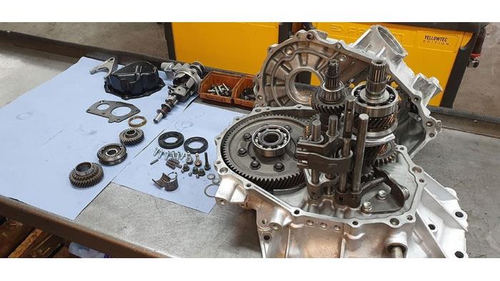 Versnellingsbak van een Suzuki Splash 1.2 16V 2009