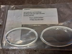 Gebruikte Sierstrip Suzuki Swift (ZA/ZC/ZD1/2/3/9) Prijs € 12,50 Margeregeling aangeboden door Yellow Parts