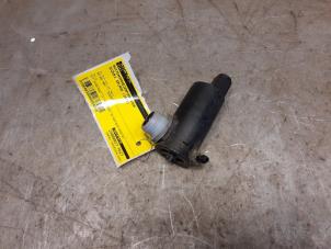 Gebruikte Ruitensproeierpomp voor Suzuki Splash 1.0 12V Prijs € 12,50 Margeregeling aangeboden door Yellow Parts