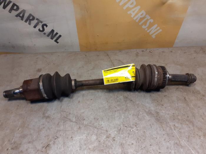Gebruikte Steekas links-voor Suzuki Swift (SF310/413) 1.3 Prijs € 44,99 Margeregeling aangeboden door Yellow Parts