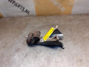 Gebruikte Motorrubber Suzuki Grand Vitara II (JT) 1.6 16V Prijs € 34,99 Margeregeling aangeboden door Yellow Parts