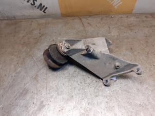 Gebruikte Motorrubber Suzuki Grand Vitara II (JT) 1.6 16V Prijs € 34,99 Margeregeling aangeboden door Yellow Parts