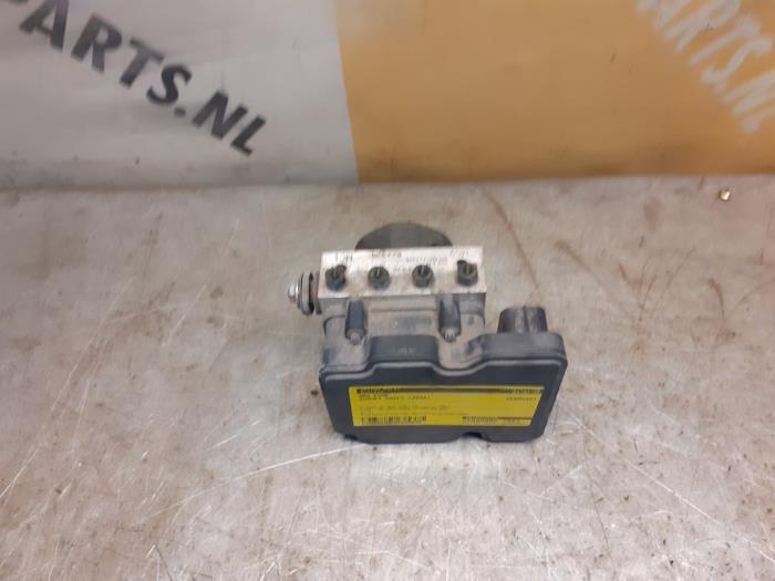 Gebruikte ABS Pomp Suzuki Swift (ZA/ZC/ZD) 1.2 16V Prijs € 199,00 Margeregeling aangeboden door Yellow Parts