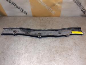 Gebruikte Radiateurbalk Suzuki Alto 1.0 12V Prijs € 29,99 Margeregeling aangeboden door Yellow Parts