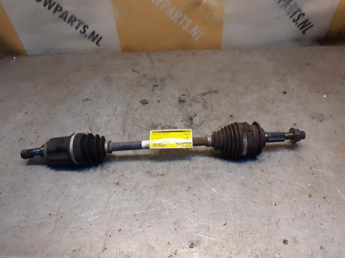 Gebruikte Steekas links-voor Suzuki Swift (ZA/ZC/ZD) 1.2 16V Prijs € 44,95 Margeregeling aangeboden door Yellow Parts