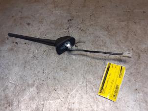 Gebruikte Antenne Suzuki Grand Vitara II (JT) 2.0 16V Prijs € 49,00 Margeregeling aangeboden door Yellow Parts