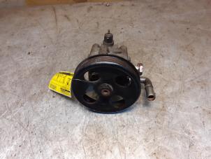 Gebruikte Servopomp Suzuki Grand Vitara II (JT) 2.0 16V Prijs € 199,00 Margeregeling aangeboden door Yellow Parts