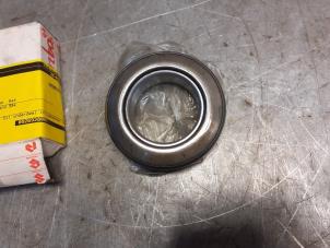 Gebruikte Druklager Suzuki Samurai 1.3i 4x4 Prijs € 19,00 Margeregeling aangeboden door Yellow Parts