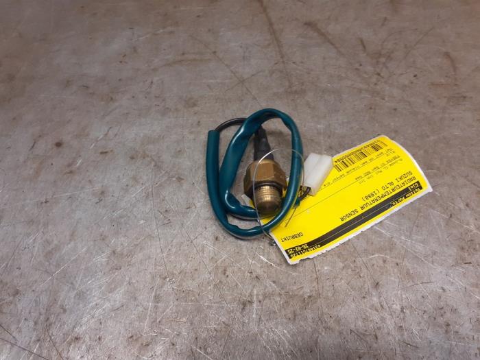 Gebruikte Radiateurtemperatuur sensor Suzuki Alto (SB308) 0.8 GA,GL,GLX Prijs € 14,99 Margeregeling aangeboden door Yellow Parts