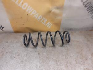 Gebruikte Schroefveer achter Suzuki SX4 S-Cross (JY) 1.4 Booster Jet Turbo 16V AllGrip Prijs € 34,99 Margeregeling aangeboden door Yellow Parts