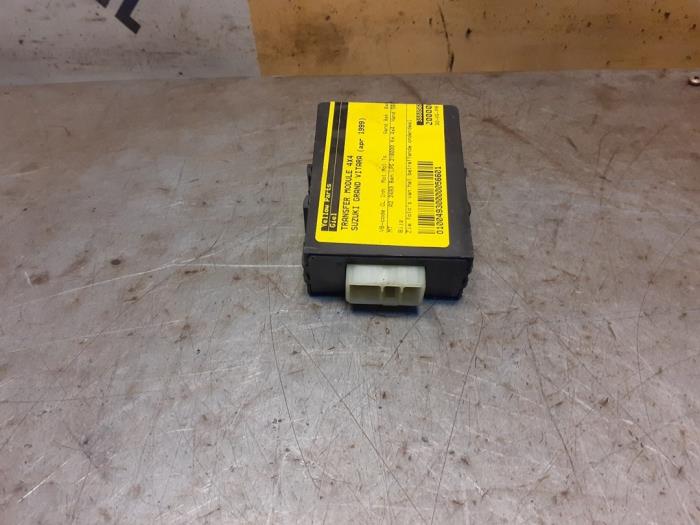 Gebruikte Transfer module 4x4 Suzuki Grand Vitara I (FT/GT/HT) 2.5 V6 24V Prijs € 34,99 Margeregeling aangeboden door Yellow Parts