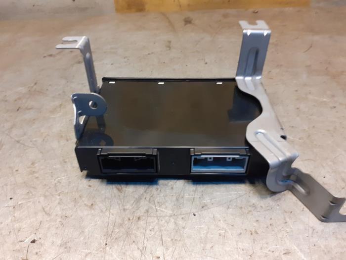 Gebruikte Module Bodycontrol Suzuki SX4 S-Cross (JY) 1.4 Booster Jet Turbo 16V AllGrip Prijs € 99,00 Margeregeling aangeboden door Yellow Parts