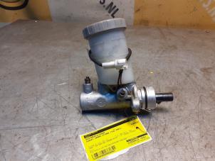 Gebruikte Hoofdremcilinder Suzuki Grand Vitara I (FT/GT/HT) 2.5 V6 24V Prijs € 39,99 Margeregeling aangeboden door Yellow Parts