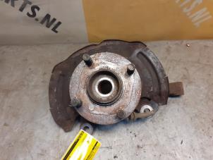 Gebruikte Fusee houder rechts-voor Suzuki Alto 1.0 12V Prijs € 44,95 Margeregeling aangeboden door Yellow Parts