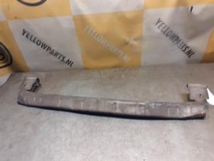 Gebruikte Bumperbalk voor Suzuki Alto 1.0 12V Prijs € 45,00 Margeregeling aangeboden door Yellow Parts