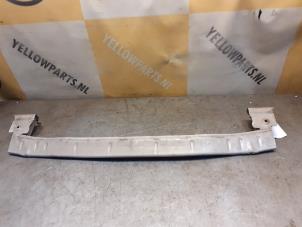 Gebruikte Bumperbalk voor Suzuki Alto 1.0 12V Prijs € 45,00 Margeregeling aangeboden door Yellow Parts