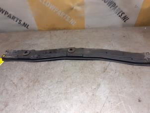 Gebruikte Radiateurbalk Suzuki Alto 1.0 12V Prijs € 29,99 Margeregeling aangeboden door Yellow Parts