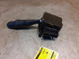 Gebruikte Ruitenwis Schakelaar Suzuki Swift (ZA/ZC/ZD) 1.2 16V Prijs € 29,99 Margeregeling aangeboden door Yellow Parts