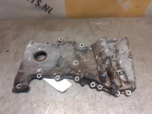 Gebruikte Distributiedeksel Suzuki Grand Vitara II (JT) 2.4 16V Prijs € 49,00 Margeregeling aangeboden door Yellow Parts