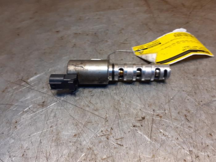 Nokkenas Verstelling van een Suzuki Swift (ZA/ZC/ZD) 1.2 16V 2015