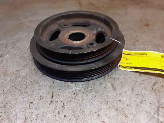 Gebruikte Krukas Poelie Suzuki Swift (ZA/ZC/ZD) 1.2 16V Prijs € 34,99 Margeregeling aangeboden door Yellow Parts