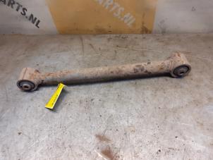Gebruikte Reactiestang rechts-achter Suzuki Grand Vitara I (FT/GT/HT) 2.5 V6 24V Prijs € 29,99 Margeregeling aangeboden door Yellow Parts