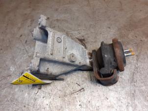 Gebruikte Motorrubber Suzuki Grand Vitara II (JT) 2.0 16V Prijs € 34,99 Margeregeling aangeboden door Yellow Parts