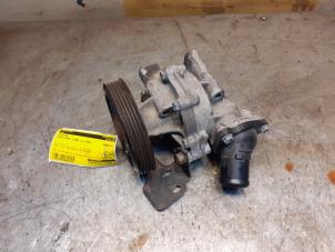 Gebruikte Waterpomp Suzuki Grand Vitara II (JT) 2.0 16V Prijs € 49,00 Margeregeling aangeboden door Yellow Parts