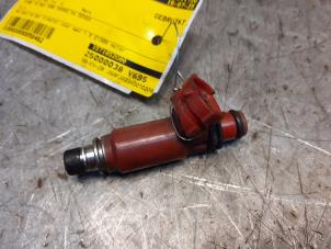 Gebruikte Injector (benzine injectie) Suzuki Jimny Hardtop 1.3i 16V Prijs € 19,99 Margeregeling aangeboden door Yellow Parts